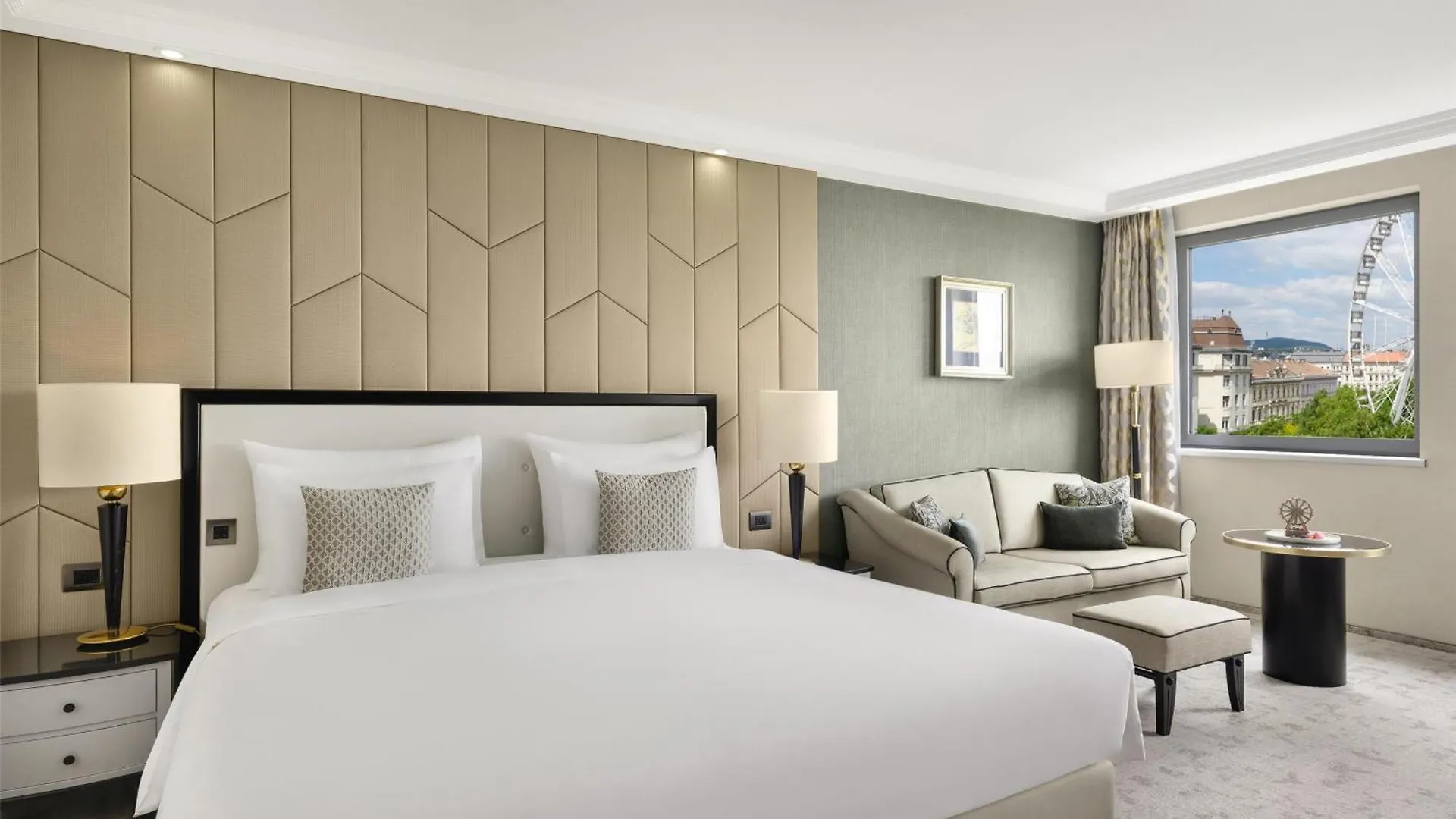 *****  Kempinski Hotel Corvinus Budapest Ungern