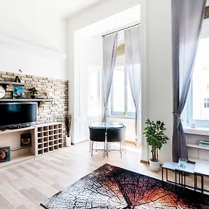 Apartment Dream, Budapest