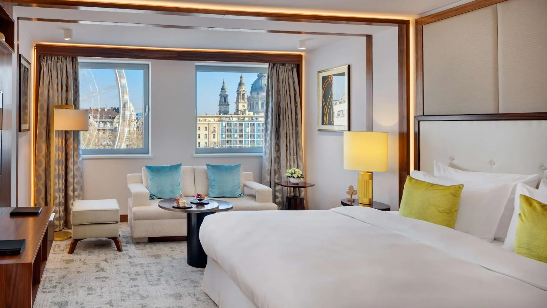 Kempinski Hotel Corvinus Budapest 5*,